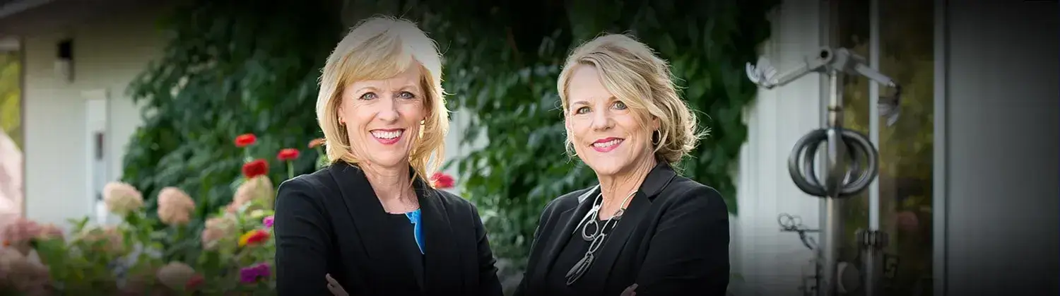 Lori Tapani & Traci Tapani